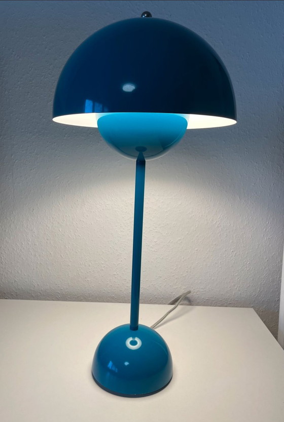 Image 1 of &Tradition Flowerpot VP3 Table Lamp Petrol Blue