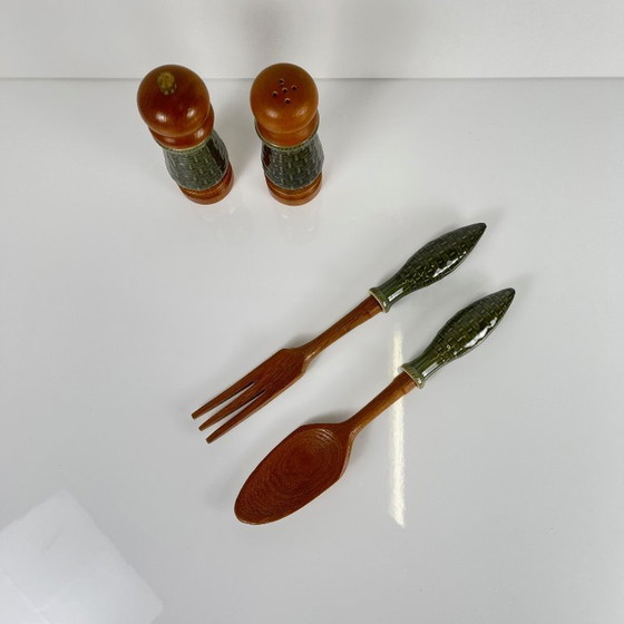 Image 1 of Grünes Keramik-Salz- und Pfefferstreuer-Set sowie Salatbesteck, 1970