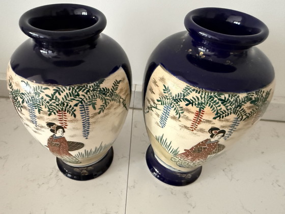 Image 1 of Decorative Japanese pair of vases in Satsuma style – mid 20th century