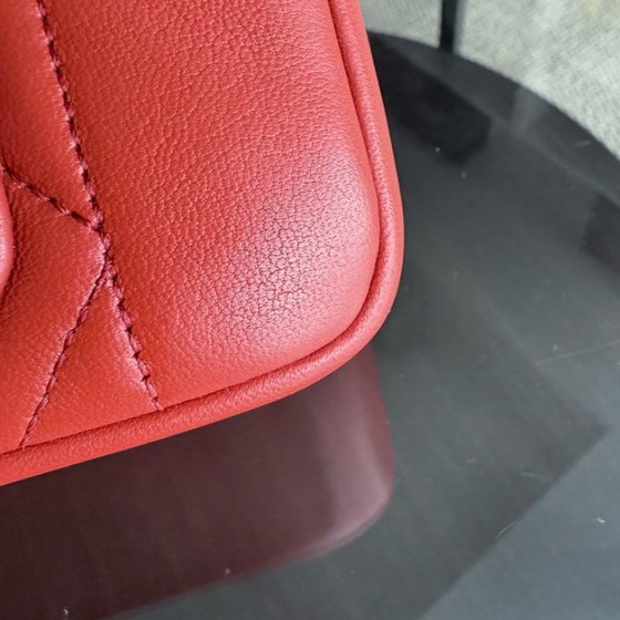 Image 1 of Borsa Chanel Diana Reissue Small - 22 cm in pelle di agnello trapuntata, rossa, con finiture dorate, serie 20