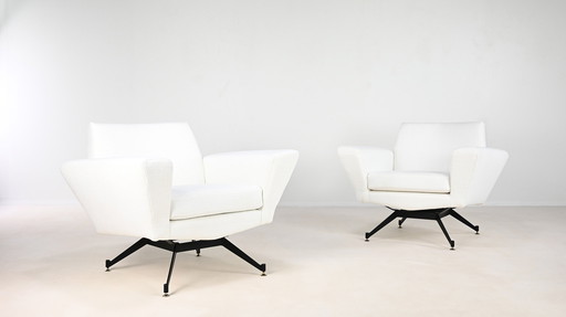 Studio Tecnico A.P.A, pair of armchairs model M530 for Lenzi. Italy, C.1950
