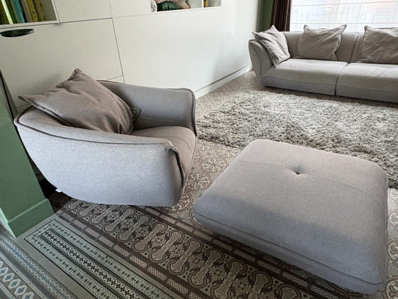 Designbank, fauteuil en voetenbank – Banken, Textile (photo 6 of 8)