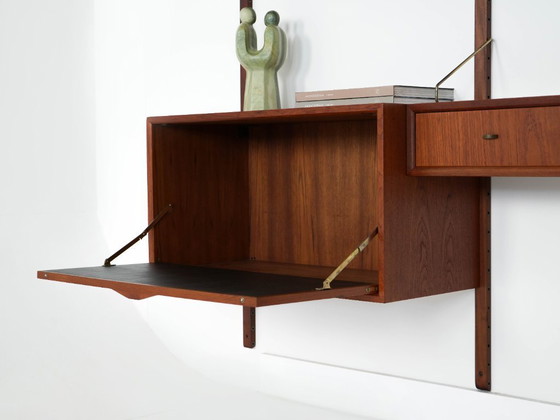 Image 1 of Teakhouten wandrek, Deens design, jaren 60, ontwerper: Poul Cadovius