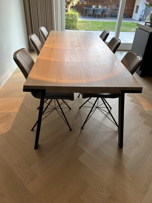 Bert Plantagie Dining set Incl 6 Leather Chairs