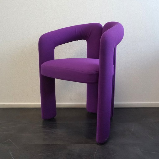 Sedia di design Cassina Dudet 526 | Viola