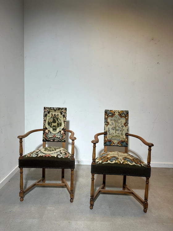 Sillón antiguo con tapicería de tapiz. – Sillones (photo 4 of 4)