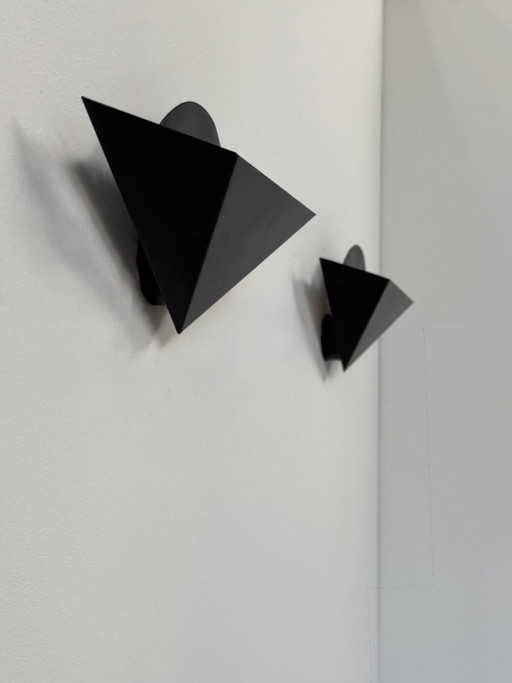 Similaires Page 1 of 8 Paire d'appliques murales vintage métal noir mat, France, 1970