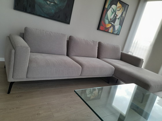 Image 1 of Panca lounge prominente a destra