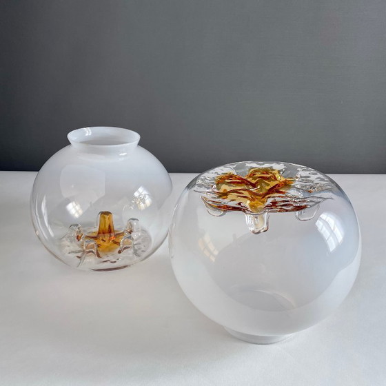 Image 1 of Lampada vintage in vetro di Murano con lattimo, design scultoreo italiano, anni '60-'70