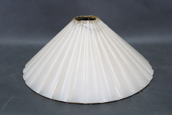 Image 1 of Lámpara de mesa de madera de los años 60,Checoslovaquia