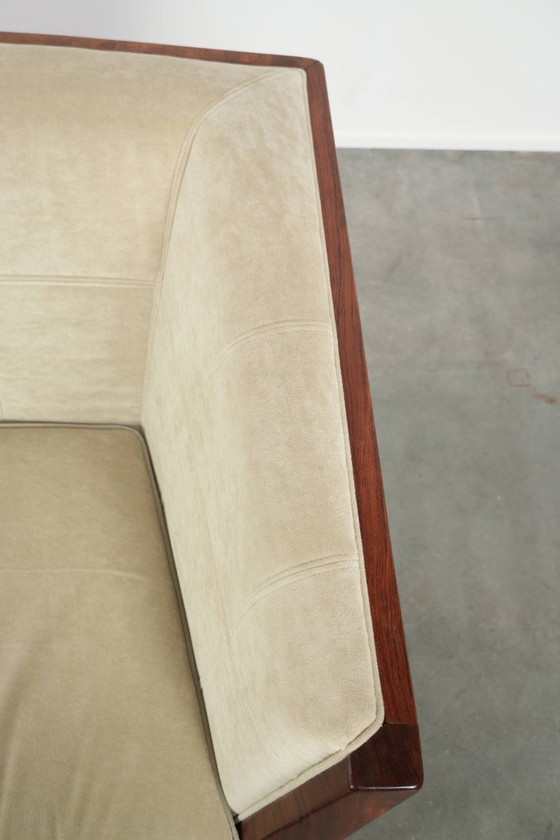 Image 1 of In goede staat verkerende Schuitema Art Deco design bank met prachtig houtwerk uit de Decoforma serie