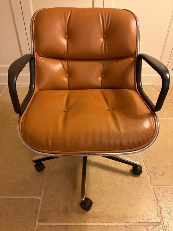 Image 1 of 2 x Knoll Pollock office chairs