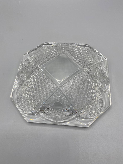 Square Molded Pressed Crystal Ashtray, Diamond Point Cut, 1950s-1970s – glazen karaffen (photo 2 of 4)