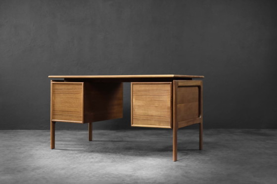 Image 1 of Scrivania Mid-Century vintage moderna in teak marrone di Arne Vodder per GV Møbler, Danimarca, anni '60