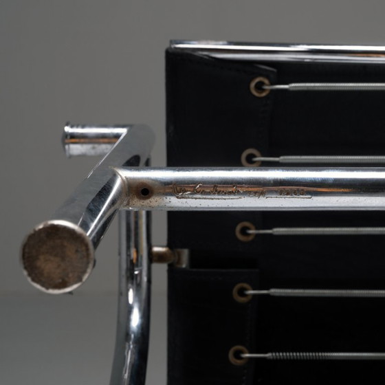 Image 1 of 1x Poltrona à Dossier Basculant (LC1) in pelle nera