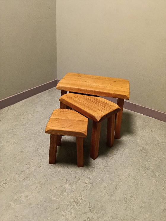 Juego de mesas auxiliares de estilo brutalista (3) – Wood (photo 12 of 14)