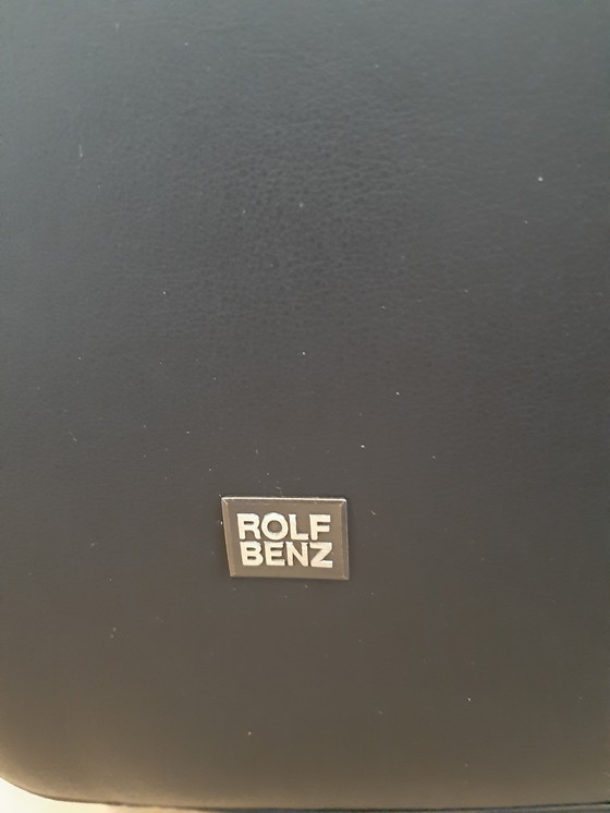 Image 1 of Poltrona Rolf Benz serie 6000 in pelle nera.