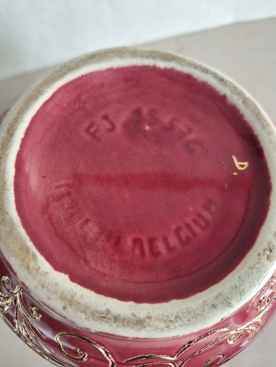 Image 1 of Brocca in ceramica d'epoca Jemappes Faïencerie Belgio con favolosi animali e motivi floreali.