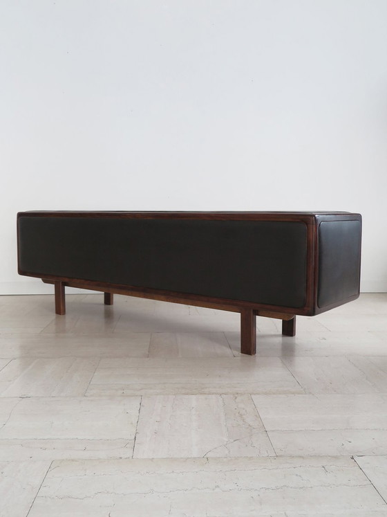 Credenza in legno e pelle, Finlandia, anni '50 – Credenze con vetrina, Scandinavian (photo 4 of 21)