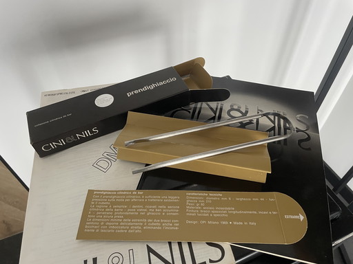 NUEVO en caja de la marca de diseño italiana Cini & Nils. "prendighiaccio"