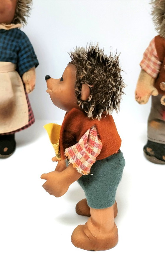 Image 1 of hedgehog family by Steiff