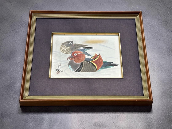 Vintage Japanese Silk Painting of Mandarin Ducks, Signed by the Artist Tsukishiro (月城) – Paintings & Drawings (photo 3 of 7)
