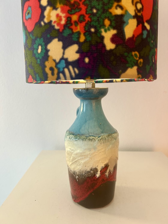 Image 1 of Oost-Duitse aardewerk vaaslamp