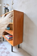 Libreria vintage – impiallacciatura in teak, stile metà secolo
