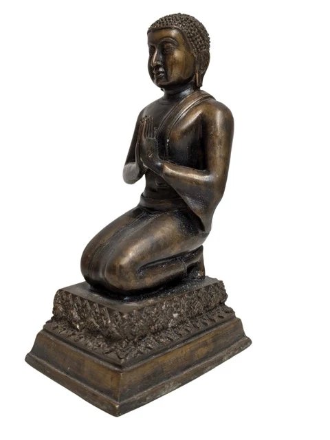Kniender Bronze-Buddha in Anjali Mudra – Burma, 18.-19. Jahrhundert – Bildhauerei (photo 6 of 11)