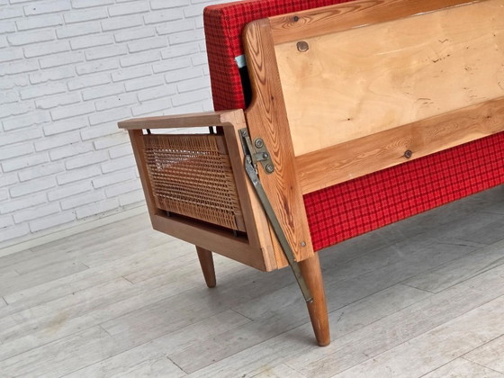 Image 1 of Sofá-cama con brazos abatibles danés, década de 1970, de Illum Wikkelsø, lana para muebles.