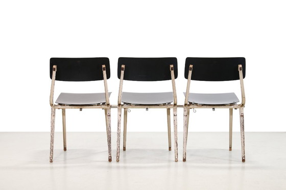 Image 1 of Ensemble de six rares chaises de théâtre Friso Kramer Revolt, 1953