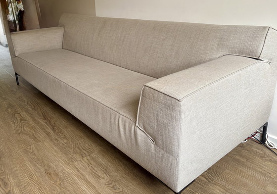 Image 1 of Diseño en Stock 4-zits Bloq bank zgan