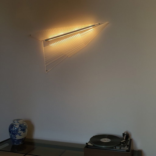 œuvre d'art lumineuse en plexiglas 02