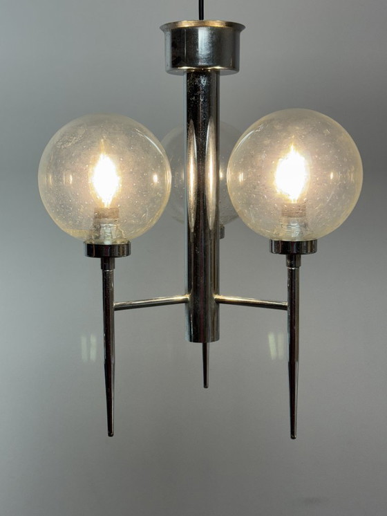 Image 1 of Lámpara colgante de tres globos cromada de diseño de mediados de siglo, Alemania, década de 1970