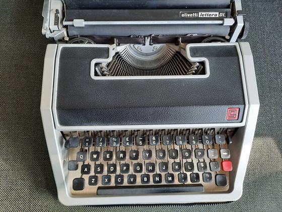 Image 1 of Olivetti Lettera DL