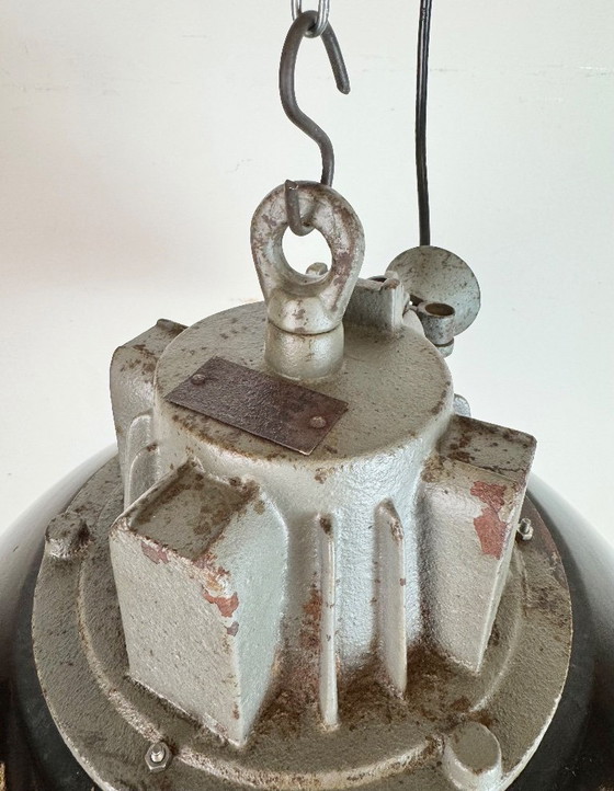 Image 1 of Suspension cage industrielle en émail noir et fonte, années 1960