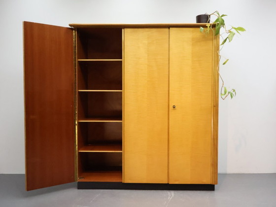 Image 1 of Armadio vintage a 3 ante, giallo/nero, anni '70.