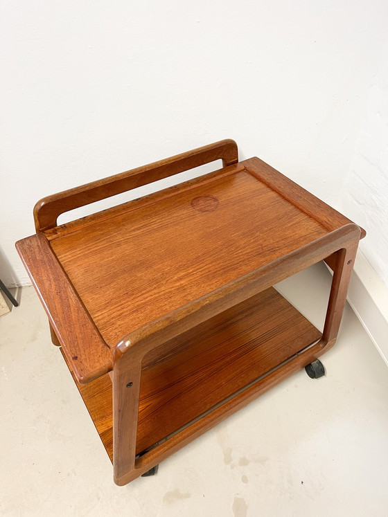 Image 1 of Grande table d'appoint/chariot de bar vintage en teck