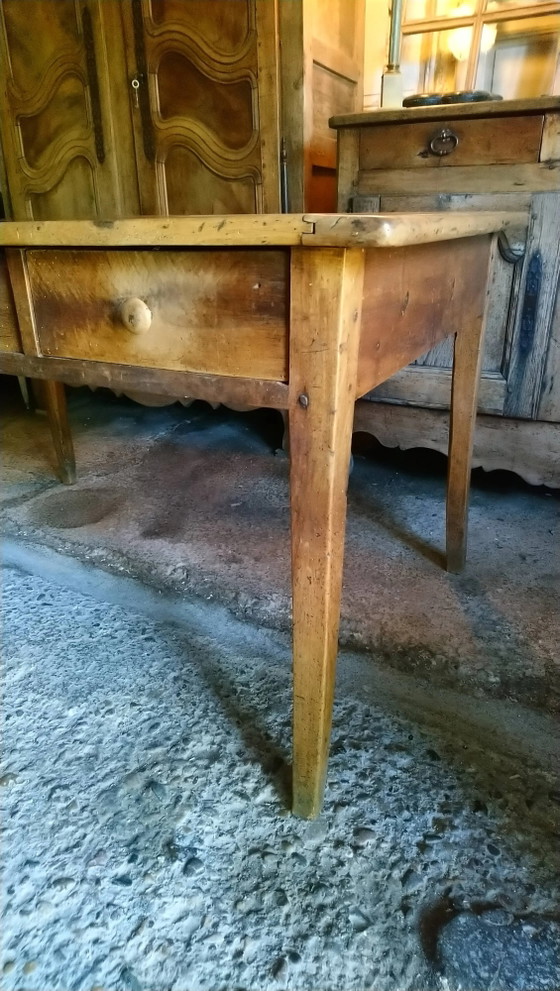 Bresse boerderijtafel in walnoot – Eettafels, Vintage (photo 3 of 16)