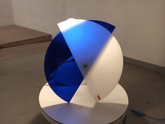 Image 1 of Rood Licht Memphis Milano style geometric table lamp 