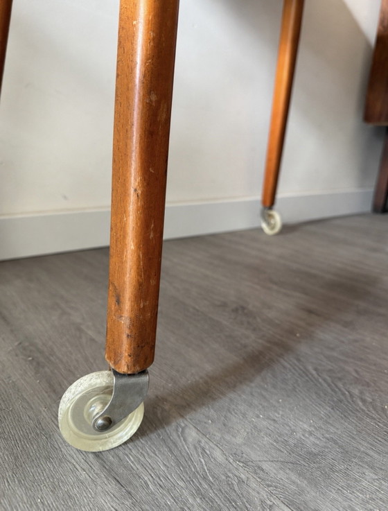 Tavolino Mid Century su Ruote, Tavolini, Legno, Marrone (foto 4 di 6)