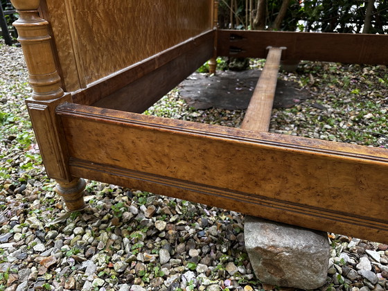 Image 1 of Lit en ronce de bois période Louis Philippe - Restauration 