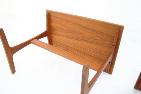 Image 1 of come nuovo! Arne Wahl Iversen per Vinde, 2x Tavolo da nido in teak danese del metà secolo, tavolino vintage, tavolino, 1a restau