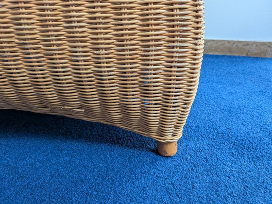 Image 1 of Table basse en rotin 80x80 cm.