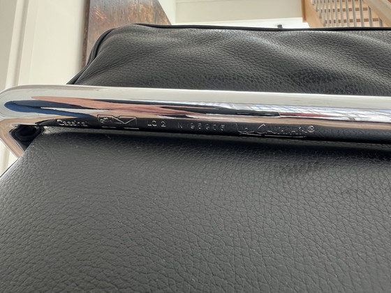 Image 1 of 2x LC 2 Le Corbusier Stühle