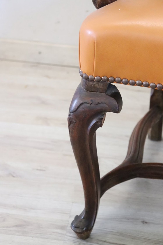 Image 1 of Fauteuil ancien en noyer, Italie fin du 19ème siècle