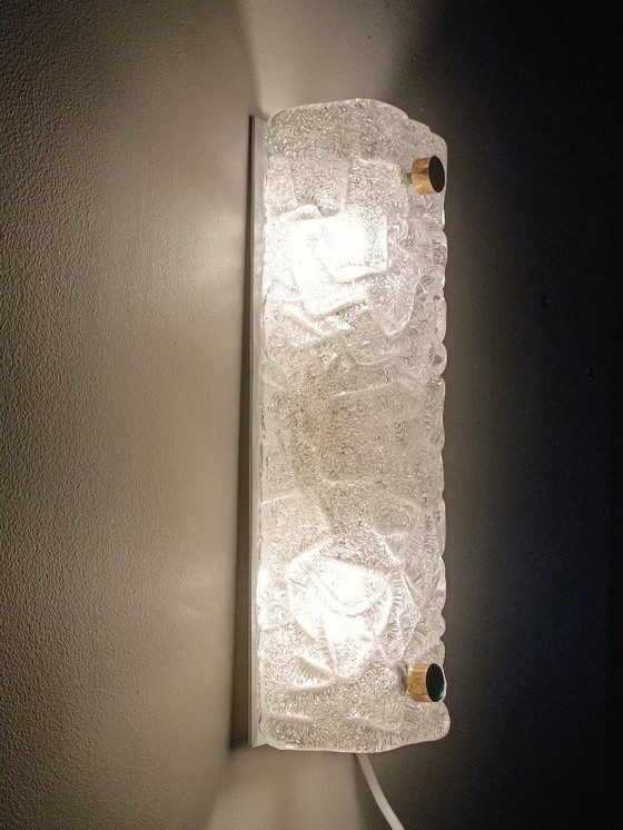 Image 1 of Lámpara de pared de cristal de hielo de Carl Fagerlund para Orrefors, década de 1960