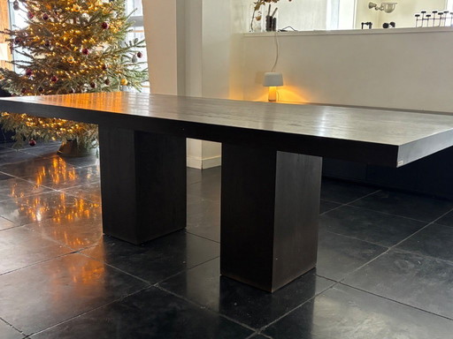 Solid oak dining table Bert plantagie