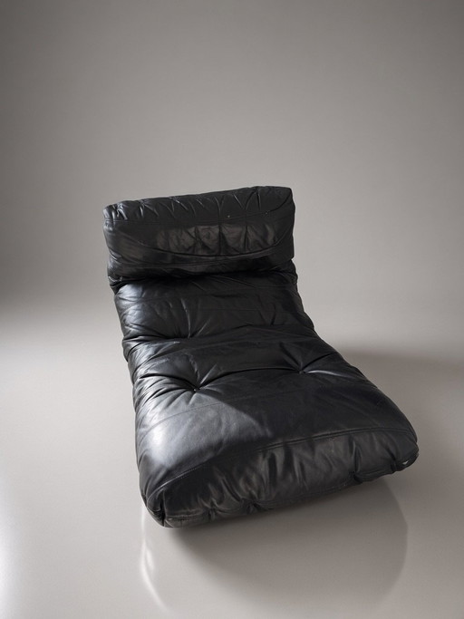 Poltrona Ligne Roset Marsala pelle nera