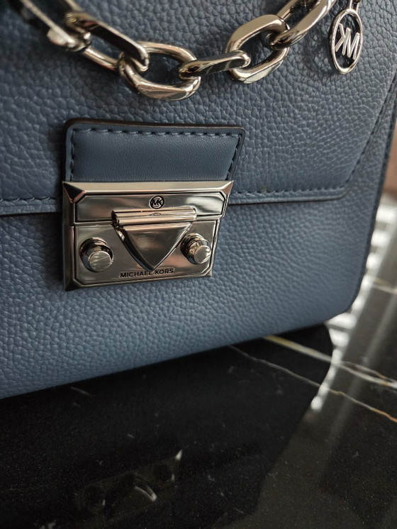 Image 1 of MICHAEL KORS Kleine tas met schouderband en ketting, gloednieuw met prijskaartjes! (ref 4167)